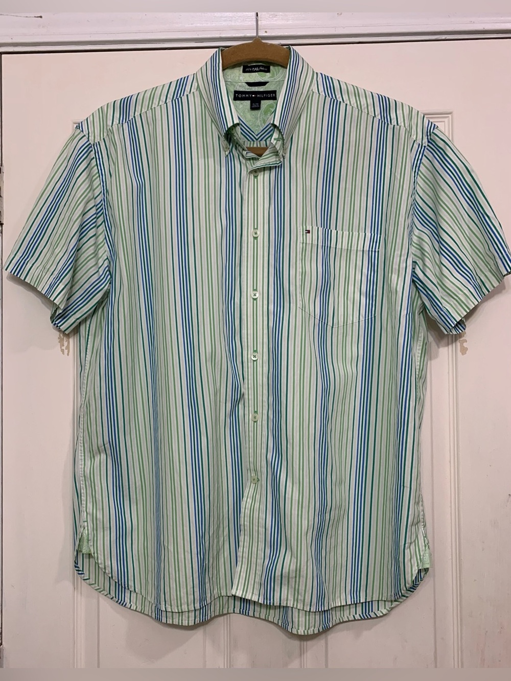 Vintage Tommy Hilfiger White Green Stripes Short Sleeve XL Button Down. 3623